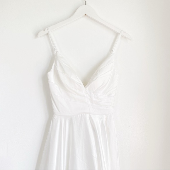 La Femme White Satin Ball Gown Size 00 Nwot - Picture 5 of 9